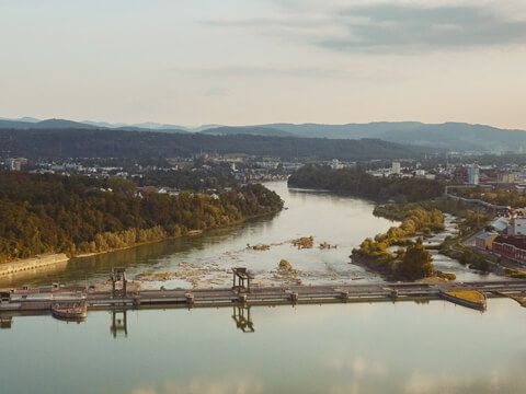 Wasserkraftwerk Rheinfelden aus der Vogelperspektive Luftaufnahme des Wasserkraftwerks in Rheinfelden