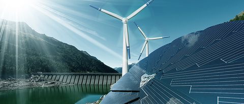 Anlagen von erneuerbaren Energien: Wasserkraft, Solaranlage, Windenergie, Sonnenenergie